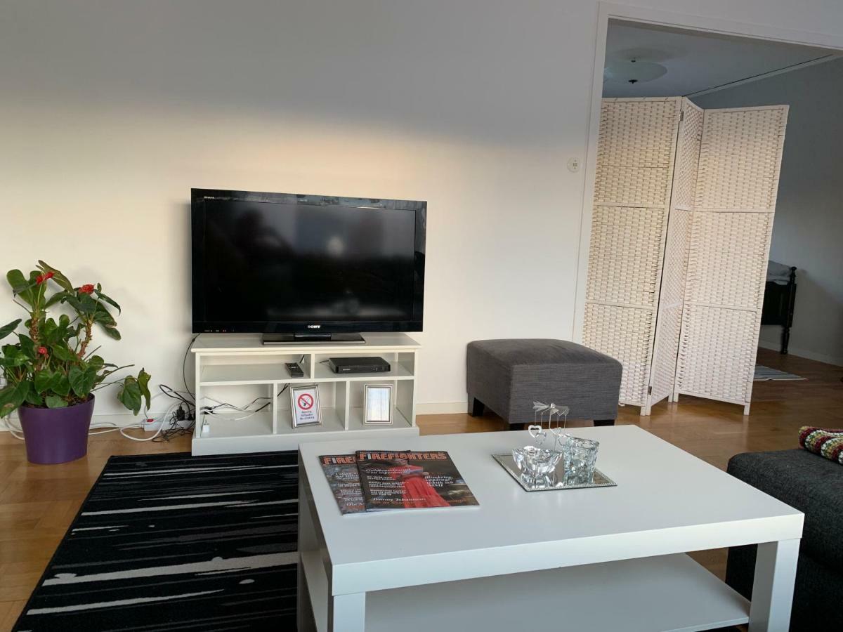 Cozy House In Kosta Center Surrounding With Swedish Nature Bagian luar foto