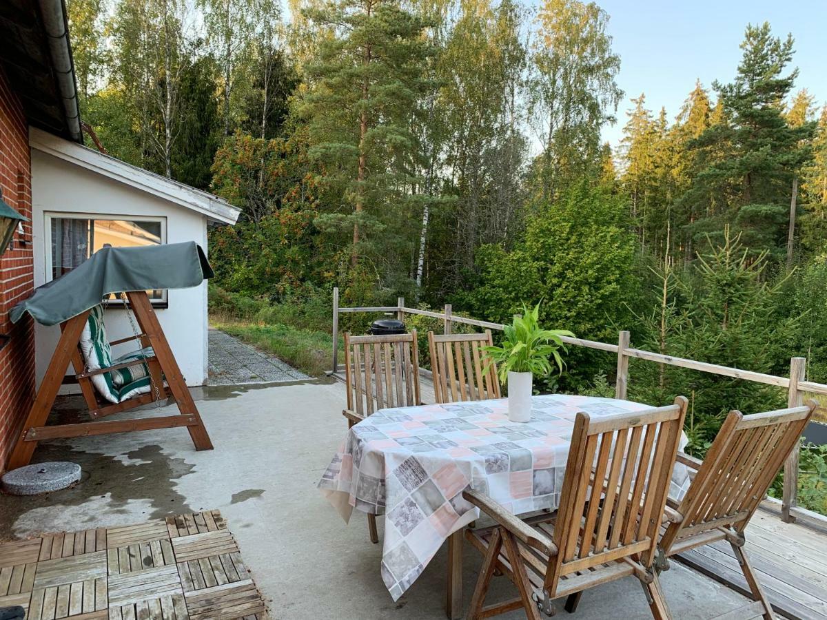 Cozy House In Kosta Center Surrounding With Swedish Nature Bagian luar foto