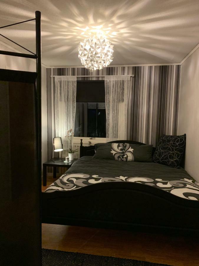 Cozy House In Kosta Center Surrounding With Swedish Nature Bagian luar foto